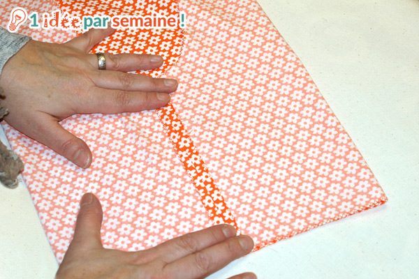 Piquez la couture puis ôtez les épingles et ouvrez les coutures au fer ou avec l'ongle
