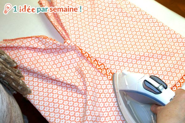 ... ressortez la jambe, mettez le bloomer à plat sur l'envers et ouvrez la couture au fer