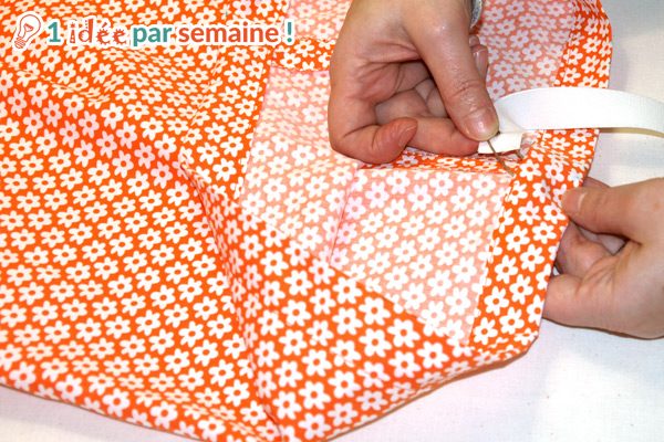 Utilisez une épingle à nourrice pour glisser facilement l'élastique dans l'ourlet